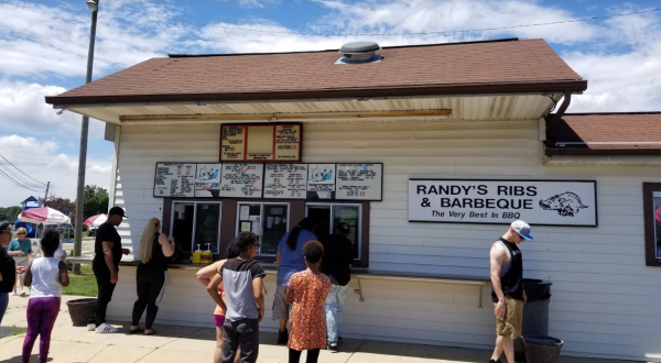 The Roadside BBQ Hut In Maryland That Shouldn’t Be Passed Up