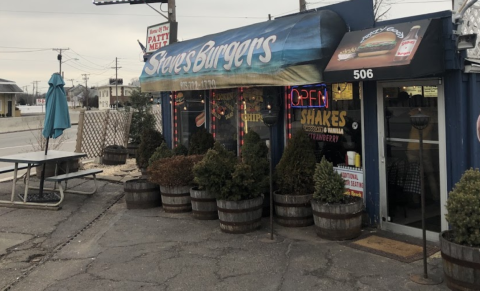 The Roadside Hamburger Hut In New Jersey That Shouldn’t Be Passed Up
