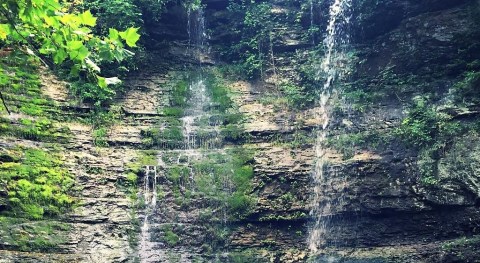 Take This Easy Trail To An Amazing Triple Waterfall In Arkansas