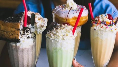 The One Place In Wisconsin With The Most Outrageous And Delicious Drinks You Need To Try
