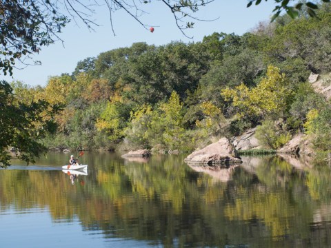 8 Amazing Campgrounds Near Austin Where You Can Spend The Night For 25 Bucks Or Less