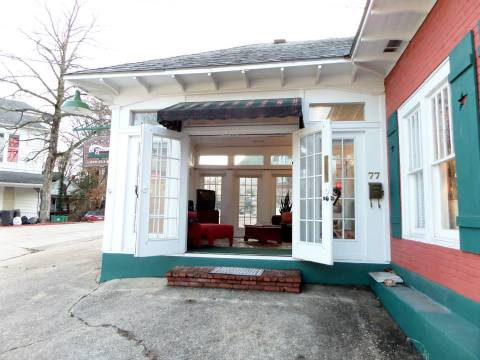 This Arkansas Gas Station Turned Cottage Is Actually An Amazing Place To Stay