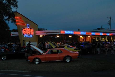 The Burgers And Shakes From This Middle-Of-Nowhere Wisconsin Drive-In Are Worth The Trip