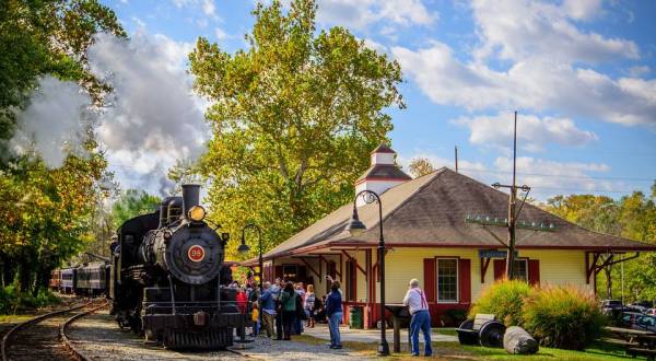 This Wine and Dinner Train In Delaware Is Perfect For Your Next Outing