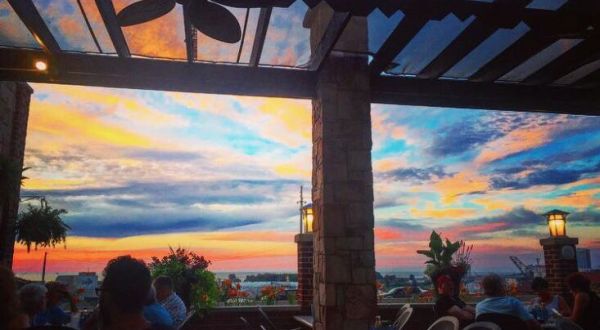 8 Patio Restaurants In Cleveland Where You Can Dine And Watch The Sun Go Down
