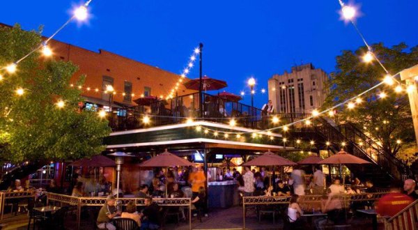 9 Patio Restaurants In Detroit Where You Can Dine And Watch The Sun Go Down
