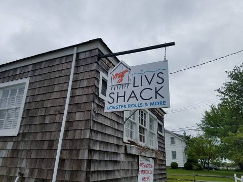 This Marina Seafood Shack Will Become You New Favorite Warm Weather Eatery In Connecticut