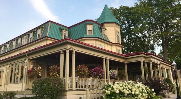 Bask In The Charms Of A Bygone Era At Michigan’s Most Enchanting Inn