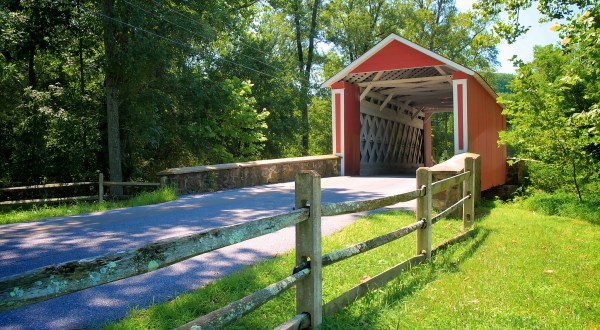 6 Undeniable Reasons To Visit The Oldest Covered Bridge In Delaware