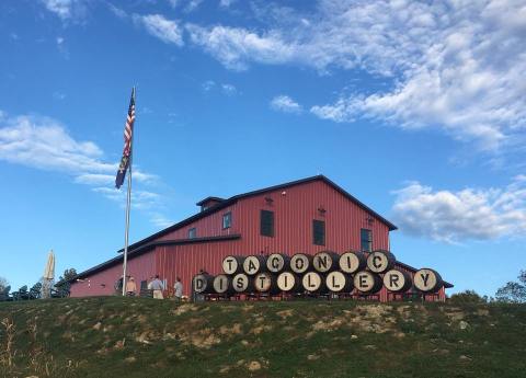 The Rustic Distillery In New York That Will Give You The Tour Of A Lifetime