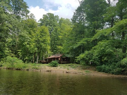 This River Cabin Resort In West Virginia Is The Ultimate Spot For A Getaway