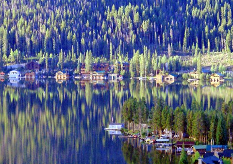 The Oldest Lake In Colorado Is A Beautiful Piece Of Living History
