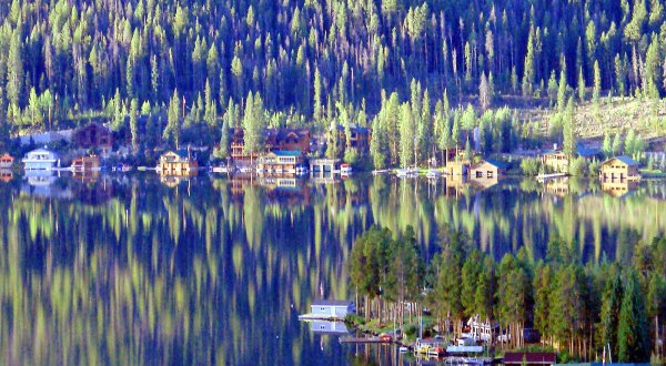 The Oldest Lake In Colorado Is A Beautiful Piece Of Living History