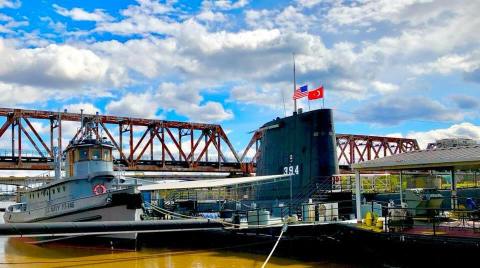 Stay Overnight On An Old WWII Submarine Right Here In Arkansas
