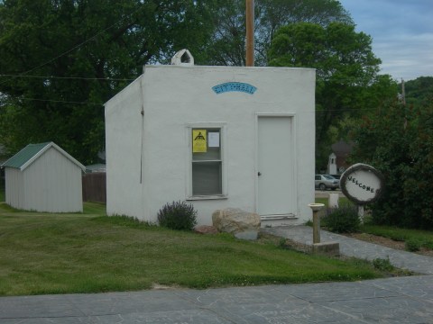 The Smallest City Hall In America Is In Nebraska, And You'll Want To See It