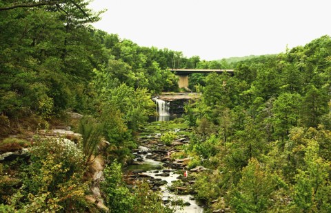 A Trip To This Alabama Canyon Is Sure To Bring Out Your Adventurous Side