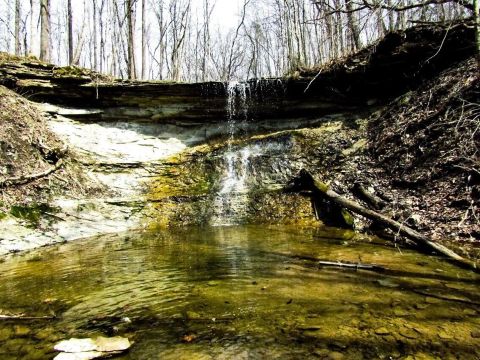 The Hike To This Little-Known Indiana Waterfall Is Short And Sweet
