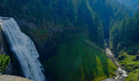 Discover One Of Oregon's Most Majestic Waterfalls - No Hiking Necessary
