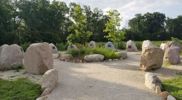 Most People Don’t Know About This Ancient Sacred Park In Indiana And It’s A Shame