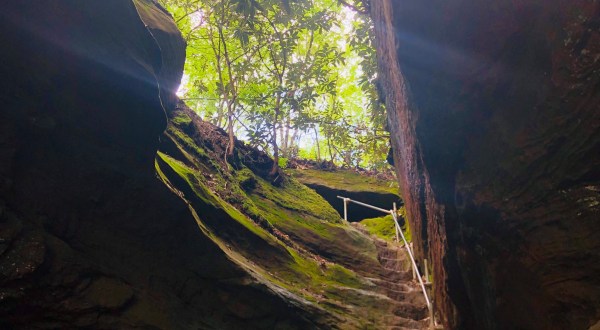The Rocky Staircase Hike In Kentucky With A View That’s Worth The Climb