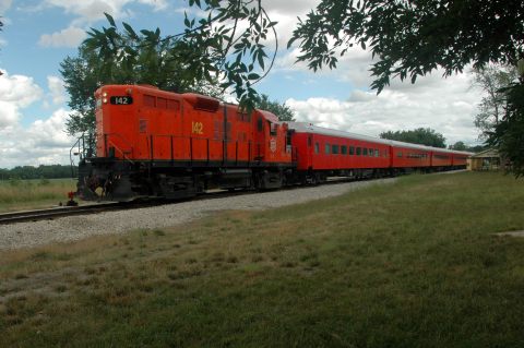 This Wine and Dinner Train In Kansas Is Perfect For Your Next Outing