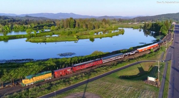 This Brunch Train Ride In Oregon Is The Most Amazing Way To Start Your Day