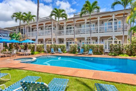 You'll Never Want To Leave This Charming Plantation-Era B&B In Hawaii