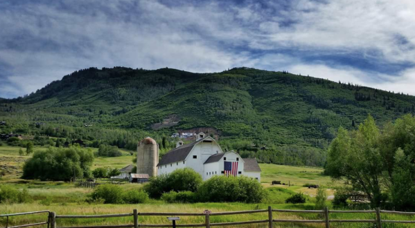 The Most Photographed Barn In Utah Has A Charming History