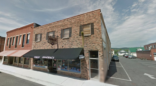 This Pharmacy In A Tiny Kentucky Town Is Hiding A Scrumptious Secret