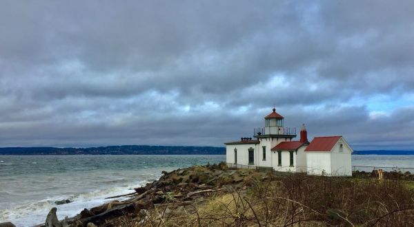 This Urban Nature Hike In Washington Offers A Little Bit Of Everything