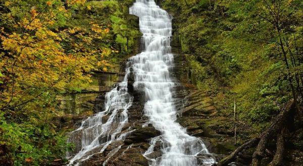 The Hike To This Little-Known New York Waterfall Is Short And Sweet