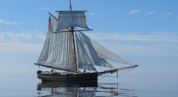 This Old-Fashioned Sailing Trip In Michigan Will Take You On A Timeless Journey