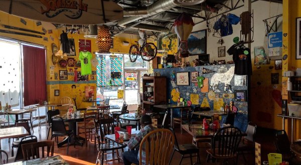 This Hippie-Themed Restaurant In Nevada Is The Grooviest Place To Dine