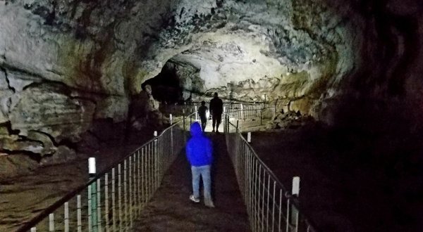 The Mammoth Cave Is The Largest Volcanic Cave In The World And It’s Right Here In Idaho