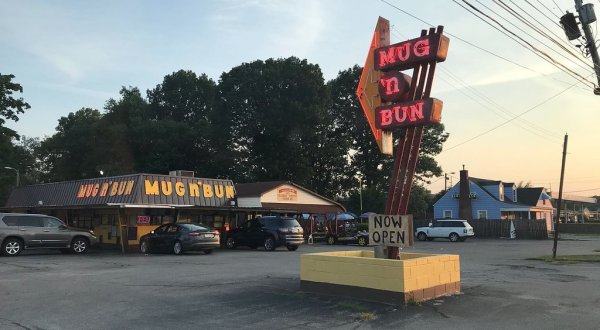 This Restaurant With Curbside Service In Indiana Will Remind You Of The Good Old Days