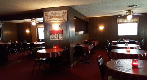 This Unassuming Wisconsin Supper Club Looks Just Like Someone’s House And Has Dirt Cheap Prices
