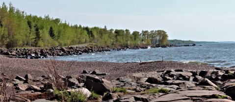Minnesota's Rockiest Beach Is Full To The Brim With Rugged Beauty