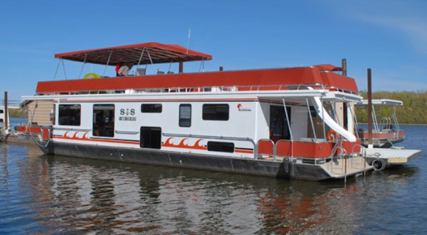 Spend The Night On The Water In This Wonderfully Cool Houseboat In Iowa