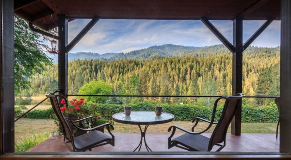 The Idaho Inn Hiding In The Forest With Views So Good You’ll Never Want To Leave