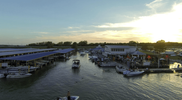 This Texas Restaurant Has Its Own Lagoon And Is The Perfect Summer Destination