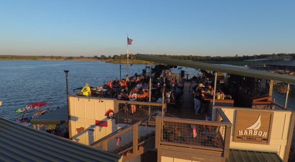 This Floating Restaurant In Oklahoma Is Such A Unique Place To Dine