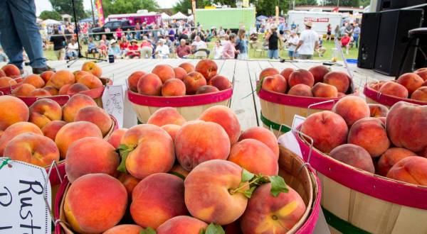 This Charming Peach Festival In Oklahoma Is The Perfect Answer To Summer