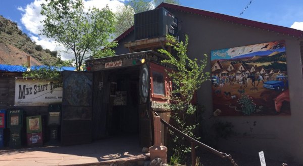 Head Underground At This Unique Mining-Themed Restaurant In New Mexico