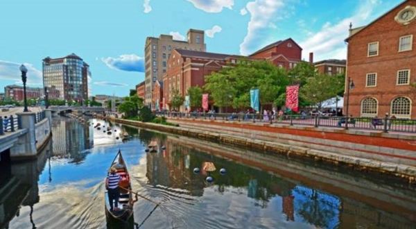 Take A Ride On This One-Of-A-Kind Canal Boat In Rhode Island