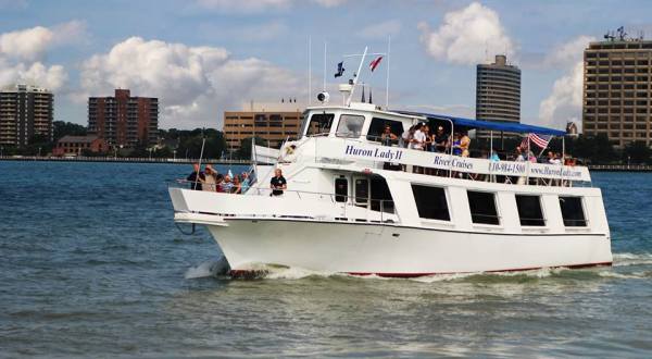 The Dinner Cruise Adventure Near Detroit Where Both The Views And The Food Are Spectacular