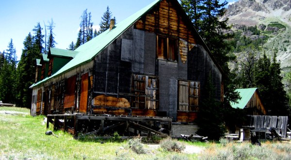 Visit This Haunting Wyoming Ghost Town With An Eerie And Tragic Past If You Dare