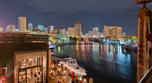 The Chic Waterfront Restaurant In Florida That’ll Have You Dining Right On The River