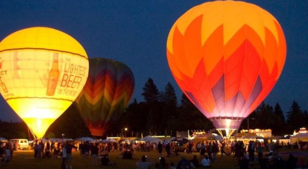 This Magical Hot Air Balloon Glow In Oregon Will Light Up Your Summer