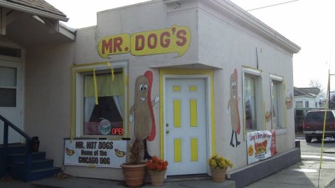Visit This Highly Rated Roadside Stand For The Most Memorable Hot Dogs In Montana