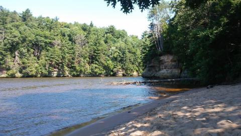 The Hike To This Secluded Beach In Wisconsin Is Positively Amazing